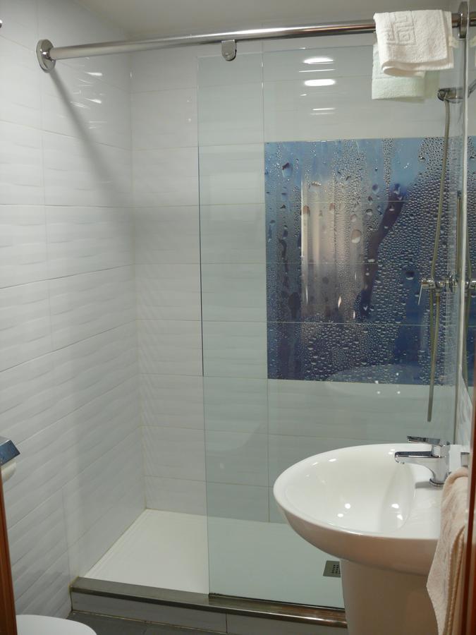 Hostal La Hispanidad Malaga Luaran gambar